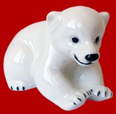Фигурка декорат. "Белый медвежонок" 4*3.5*5.5см Фигурка декорат. "Белый медвежонок" 4*3.5*5.5см