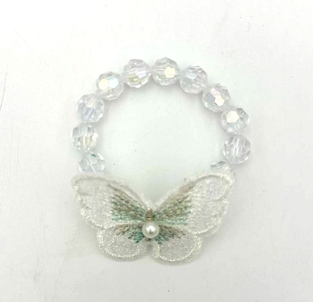 Резинка с бусами и бабочкой