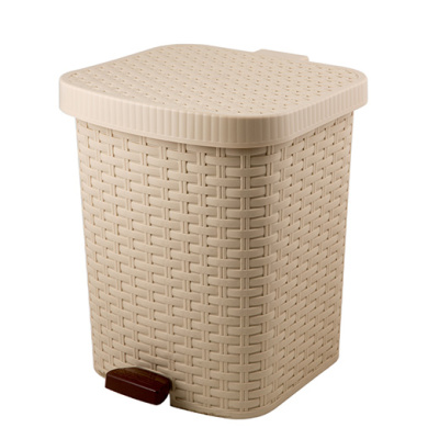 Контейнер педальный для мусора 12л "Артлайн"