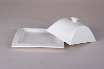 Блюдо 16.5х16.5см с крышкой 12х12х5.5