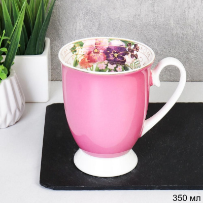 Кружка на ножке "Розовая"