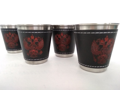 Набор стопок 4шт. 80мл нерж. в кожаном чехле