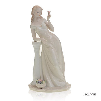 Статуэтка Дама 27см Статуэтка Дама 27см