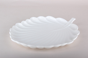 Блюдо 31х24х2.5см "Лист"