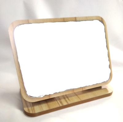 Зеркало на подставке  дерево 14*19см