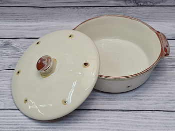 Емкость с крышкой 2л "Карамель" 23.5 h12.5см (4) Емкость с крышкой 2л "Карамель" 23.5 h12.5см (4)